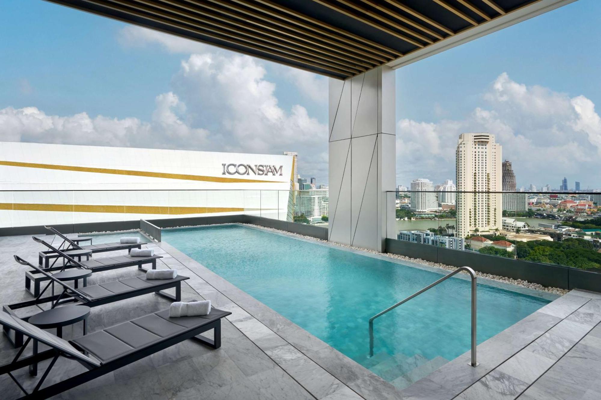 Hilton Garden Inn Bangkok Riverside Extérieur photo